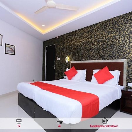 Capital O 61059 Green Life Hotel Kochi Kültér fotó