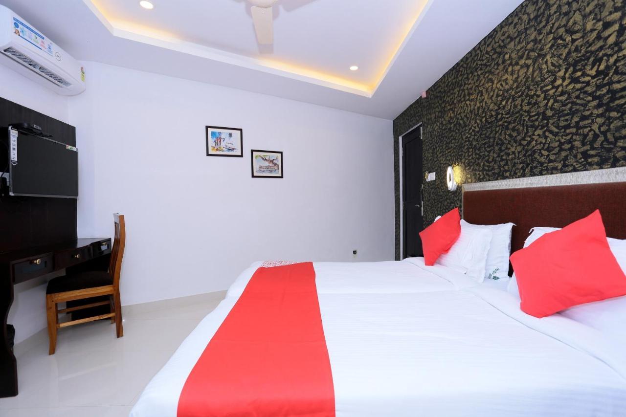 Capital O 61059 Green Life Hotel Kochi Kültér fotó