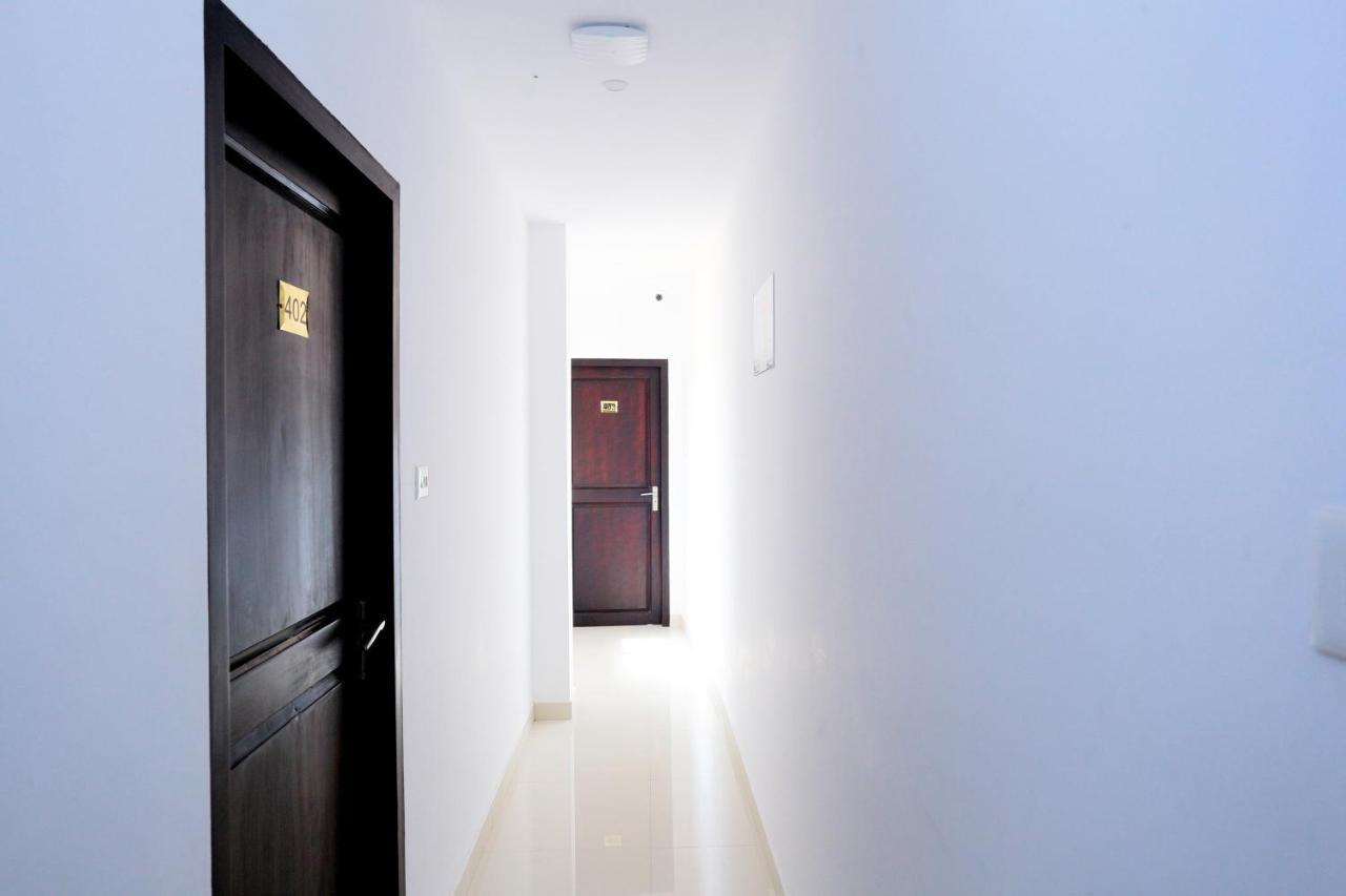 Capital O 61059 Green Life Hotel Kochi Kültér fotó